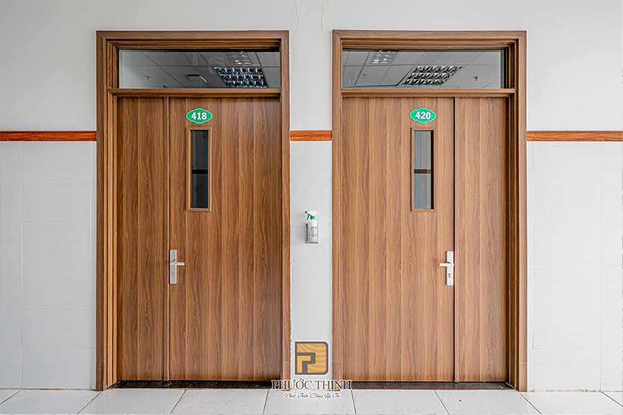 Cửa gỗ công nghiệp 01